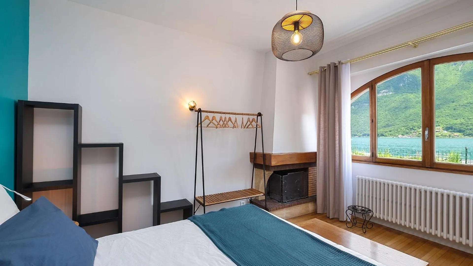 Holiday home Maison Sautreau Bout Du Lac Doussard